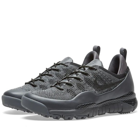 Nike Lupinek Flyknit Low. Brand New. Mens Size: 10 and 11.